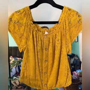 No Boundaries Mustard Yellow Floral Lace Off Shoulder Button Front Top Size Med